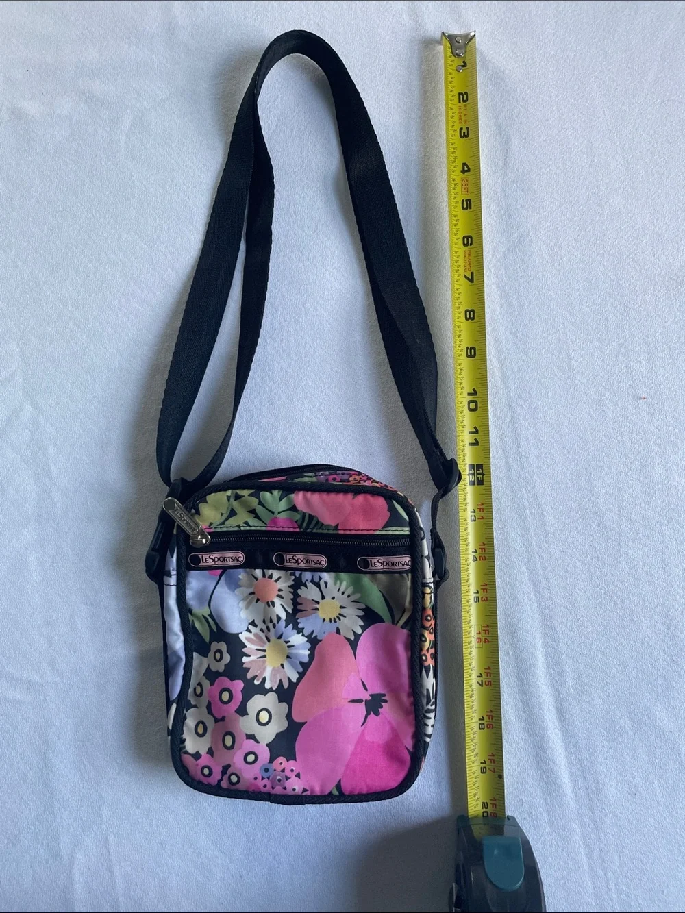 LESPORTSAC Bag Purse Madison Slim Crossbody Hello Blooms Floral Pouch Fanny Pack